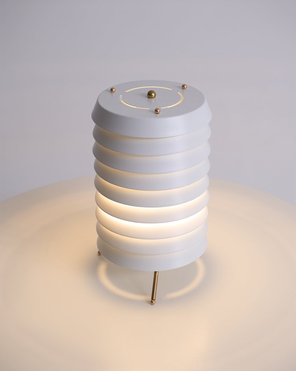 Orelelette lámpara de mesa Lattice escandinava