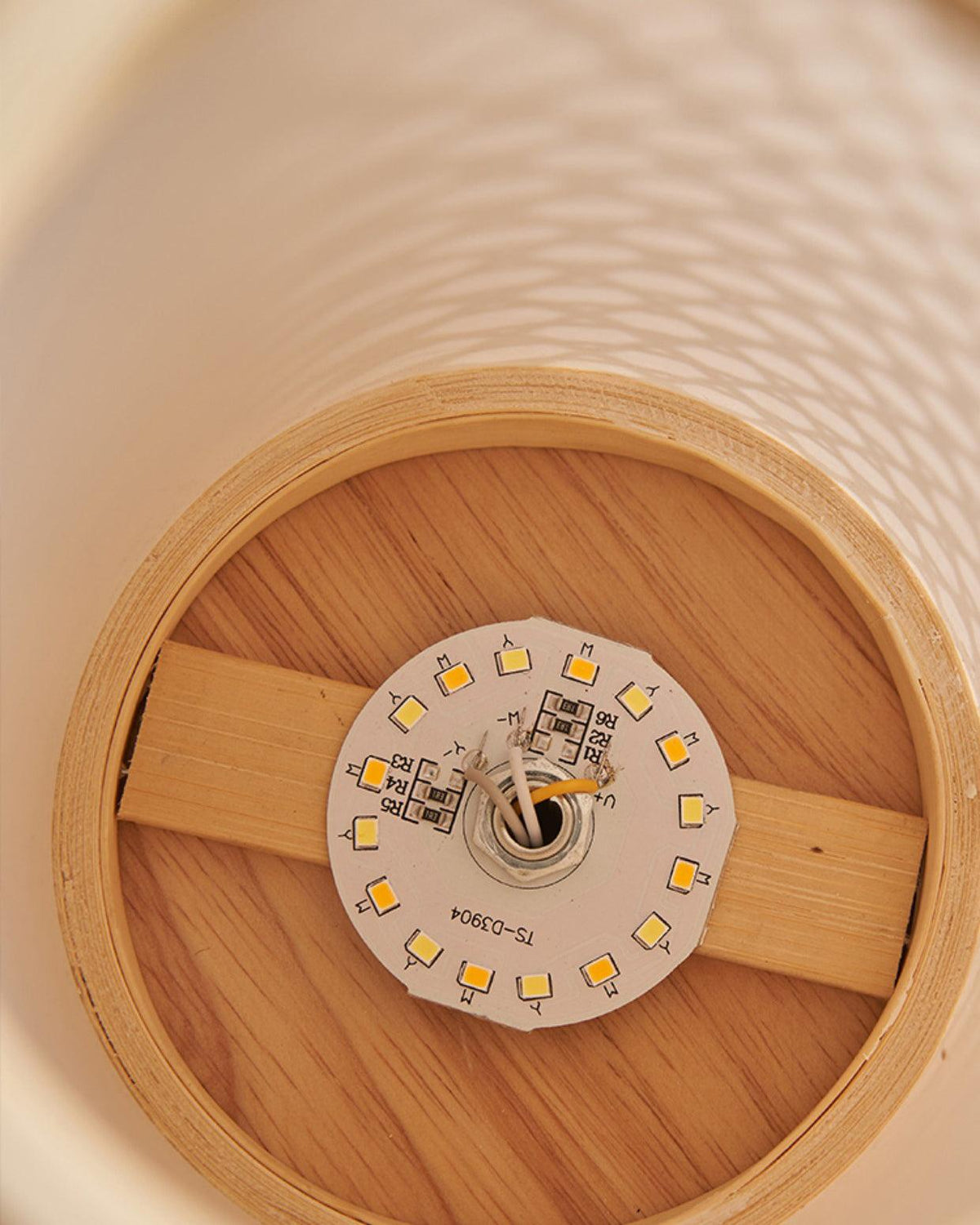 Orbituse lámpara de mesa de madera