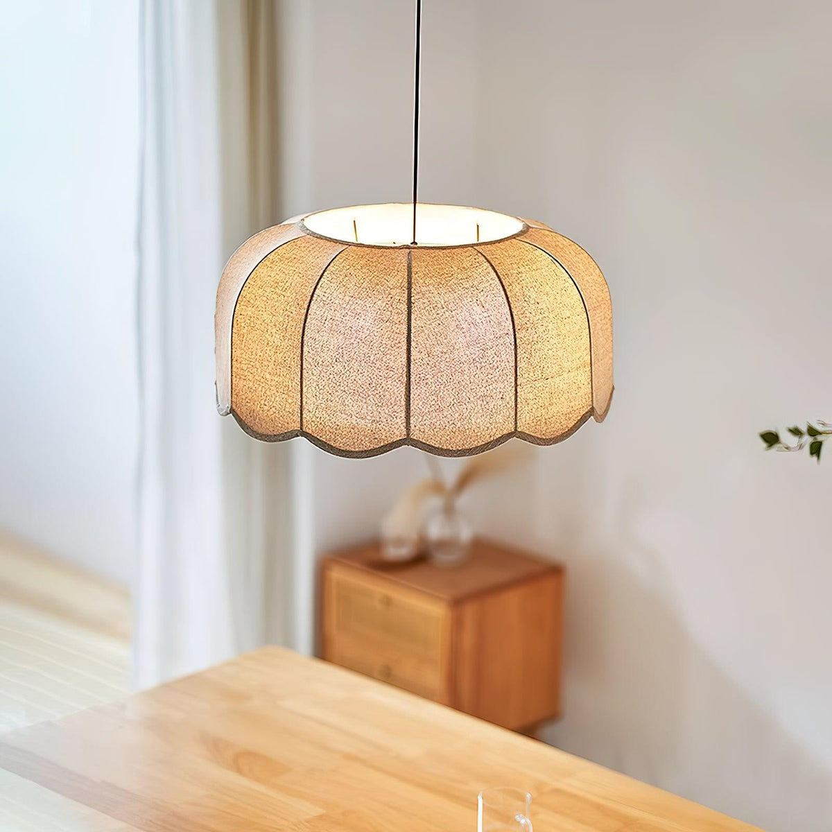 Linoaya lámpara colgante rústica con tejido beige