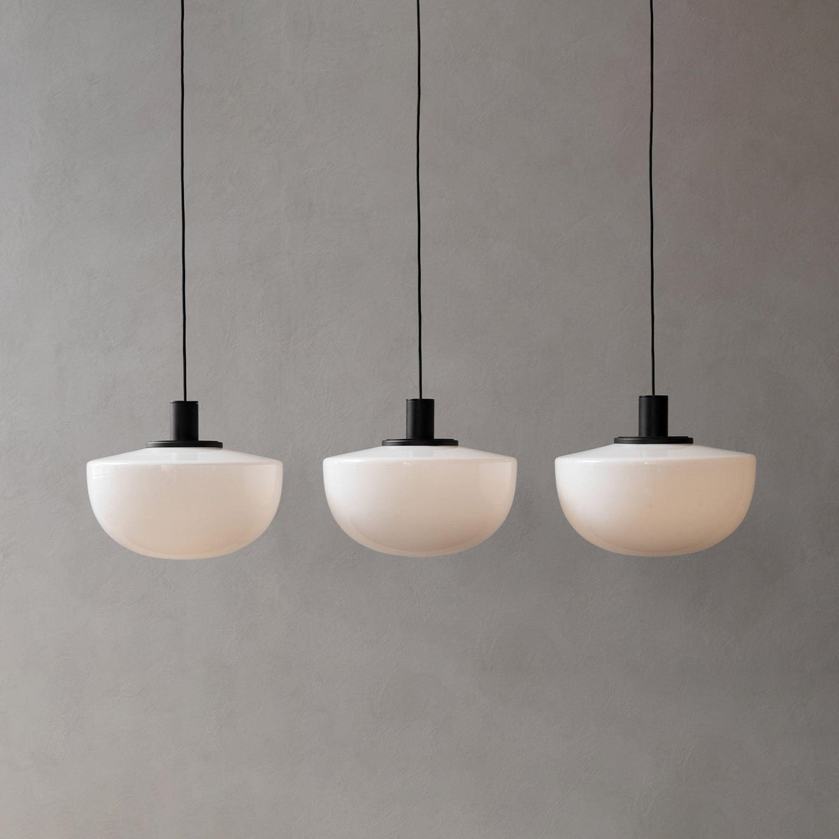 Lámpara colgante de vidrio cúpula metal montaje minimalista relajante