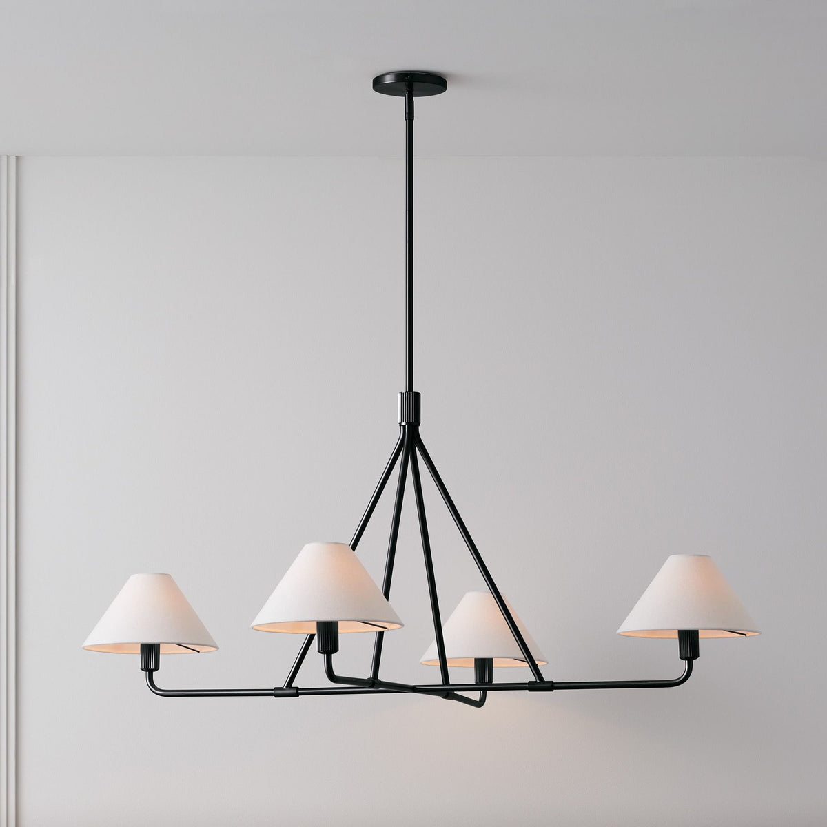 Vase lámpara de araña con pantalla cónica minimalista