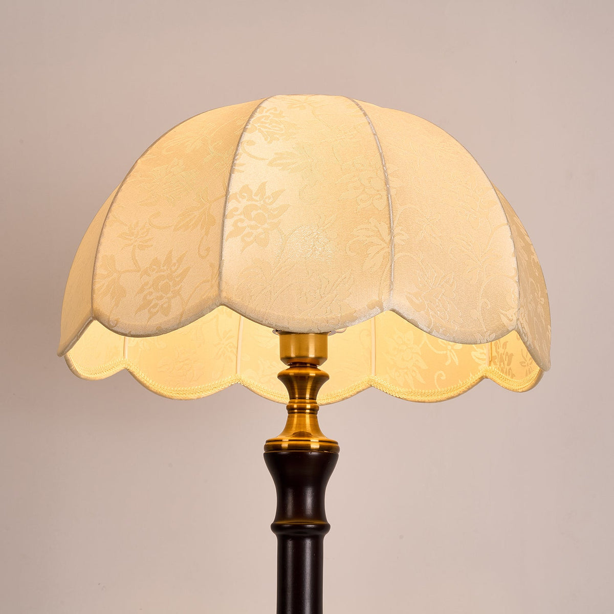 Maverick lámpara de pie Vintage de madera