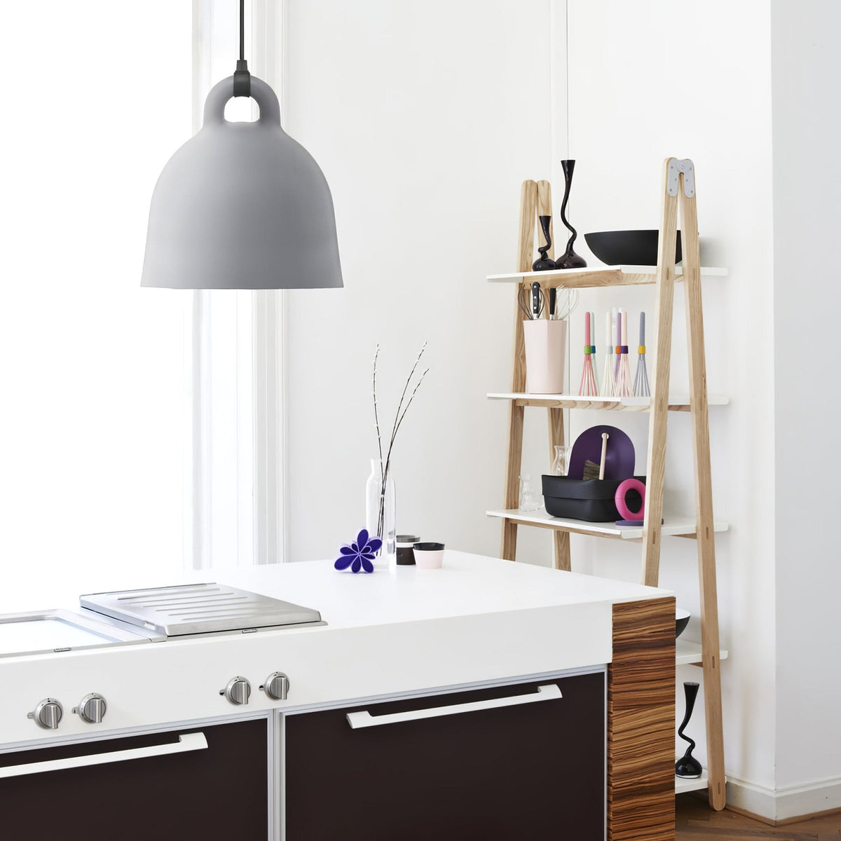 Astria lámpara colgante minimalista de resina