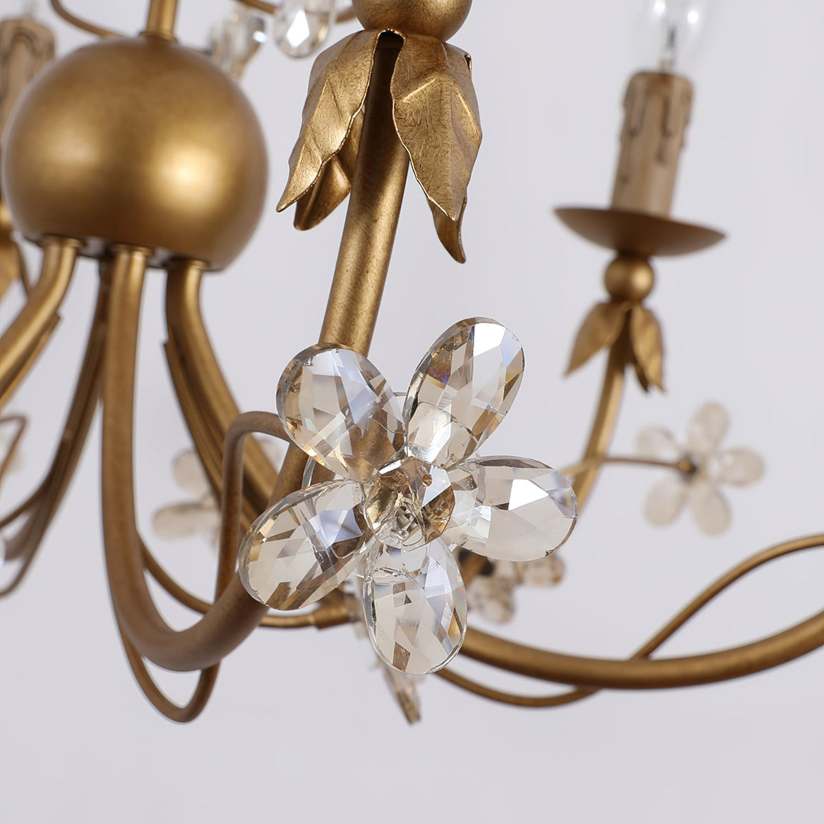 Ornuvyu lámpara de araña postmoderna de lujo con metal transparente y decoración de cristal