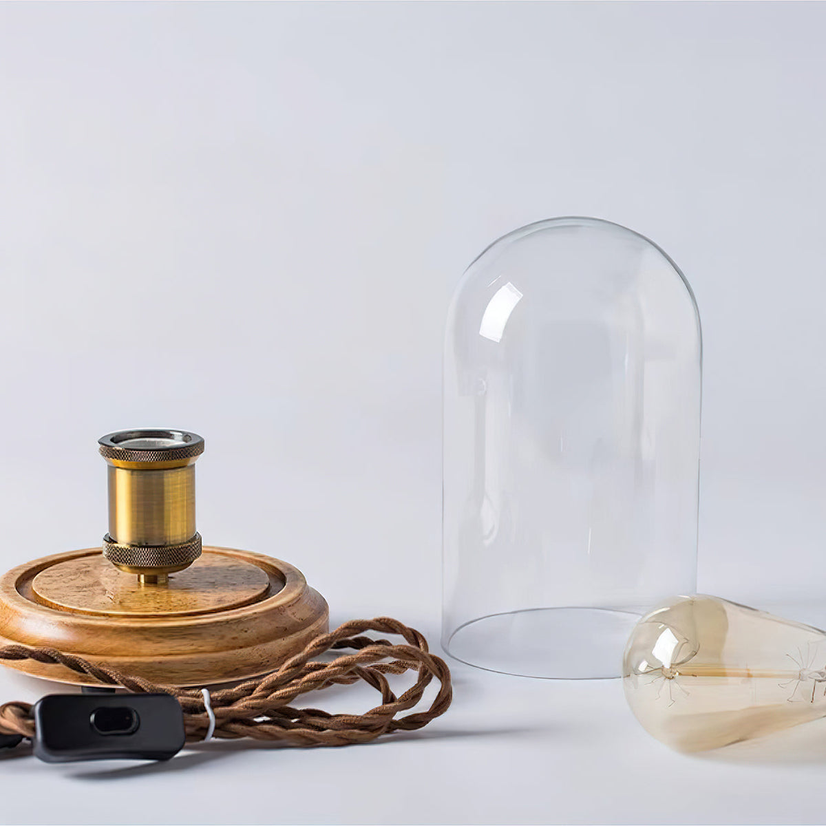Cove lámpara de mesa Jar