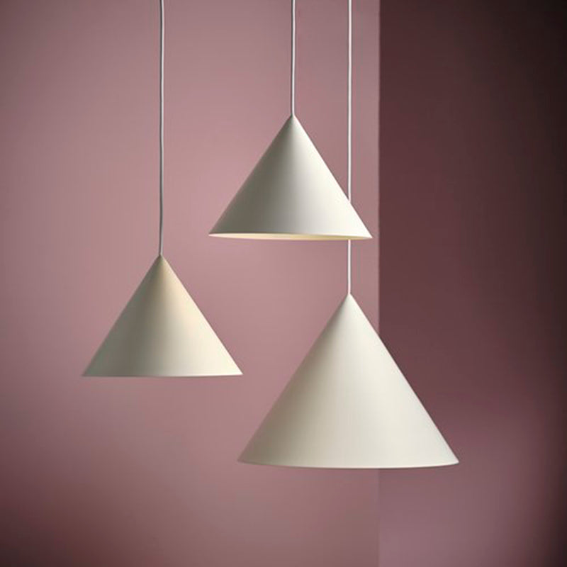 Caeluvyu lámpara colgante moderna minimalista de metal oscuro