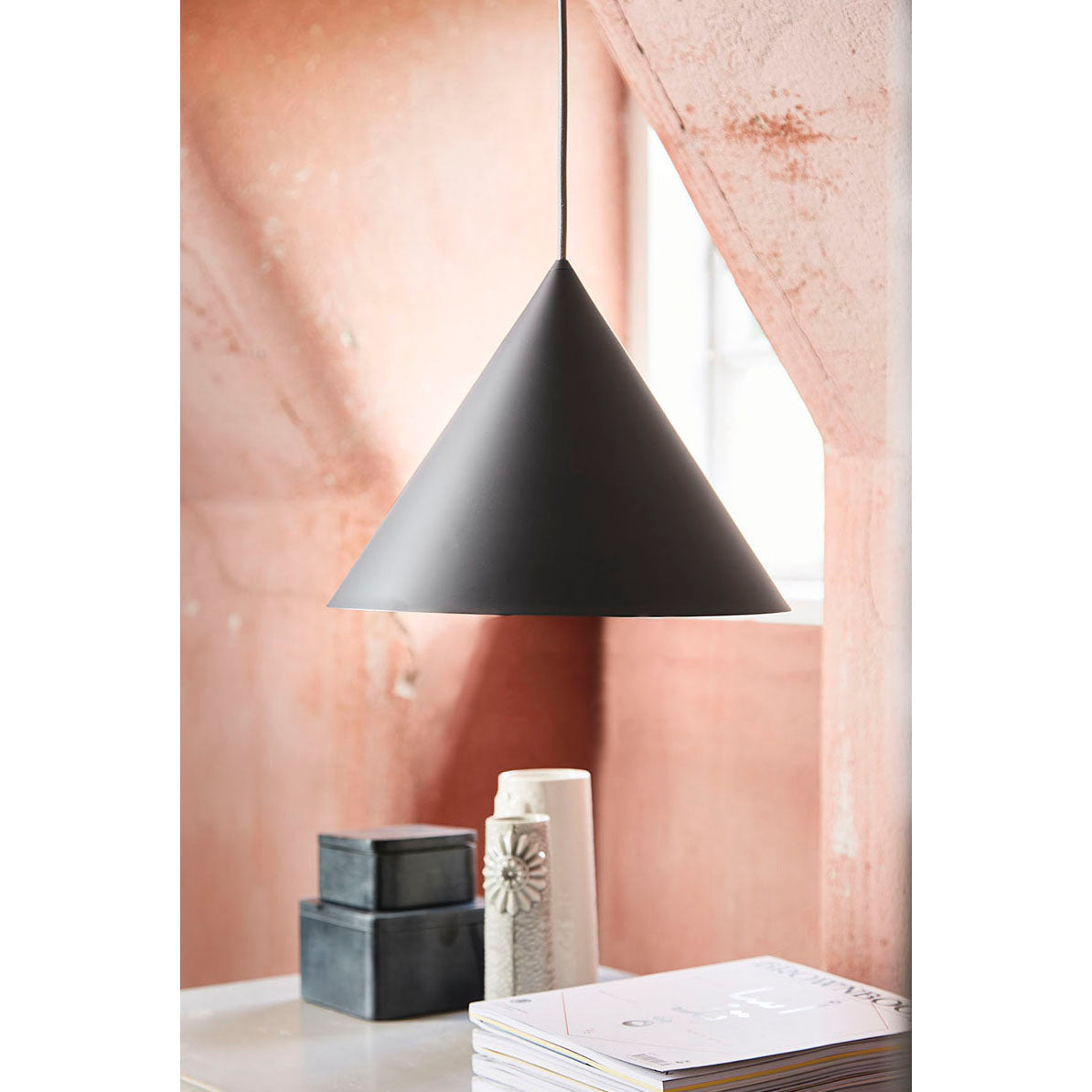 Caeluvyu lámpara colgante moderna minimalista de metal oscuro