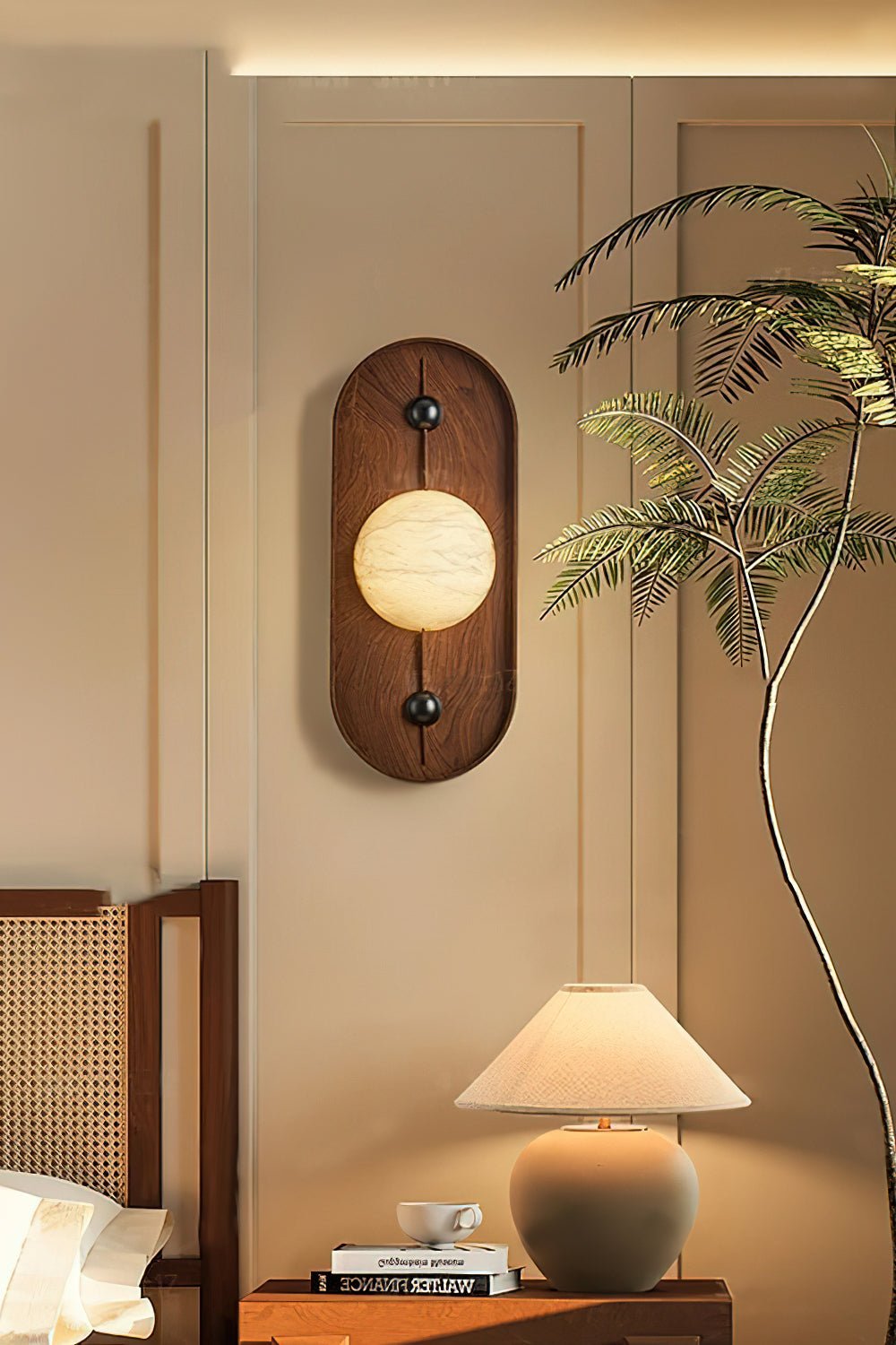 Lyvaran aplique de pared ovalado de alabastro y madera en color nogal