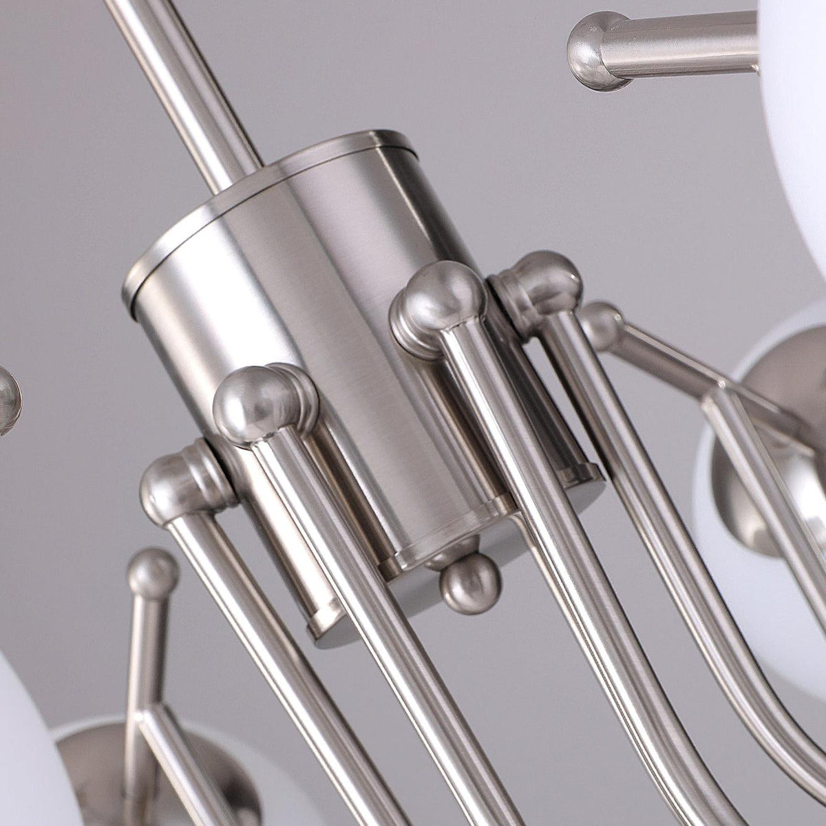 Tave lámpara de araña globo Chrome moderna