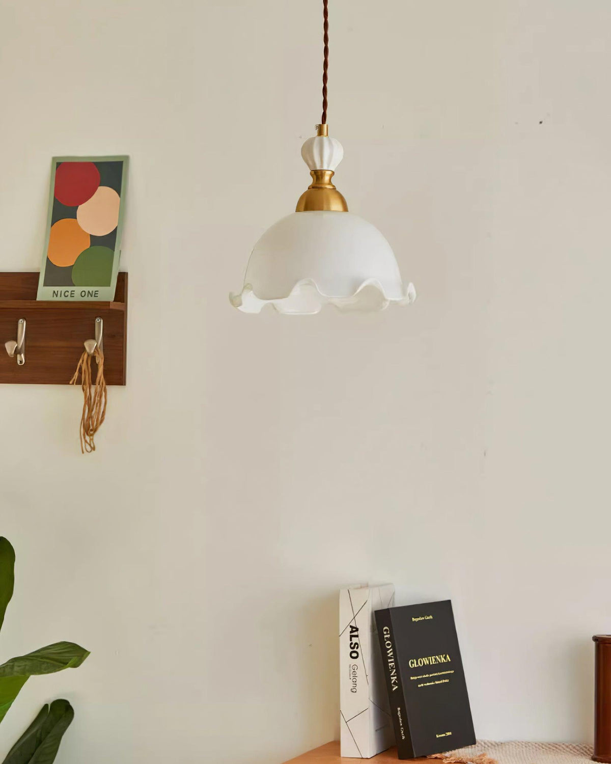 Lámpara colgante de vidrio con borde ondulado, brillo suave, estilo vintage y romántico