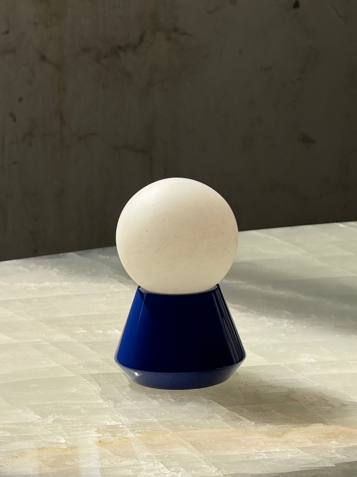 Elaeia lámpara de mesa