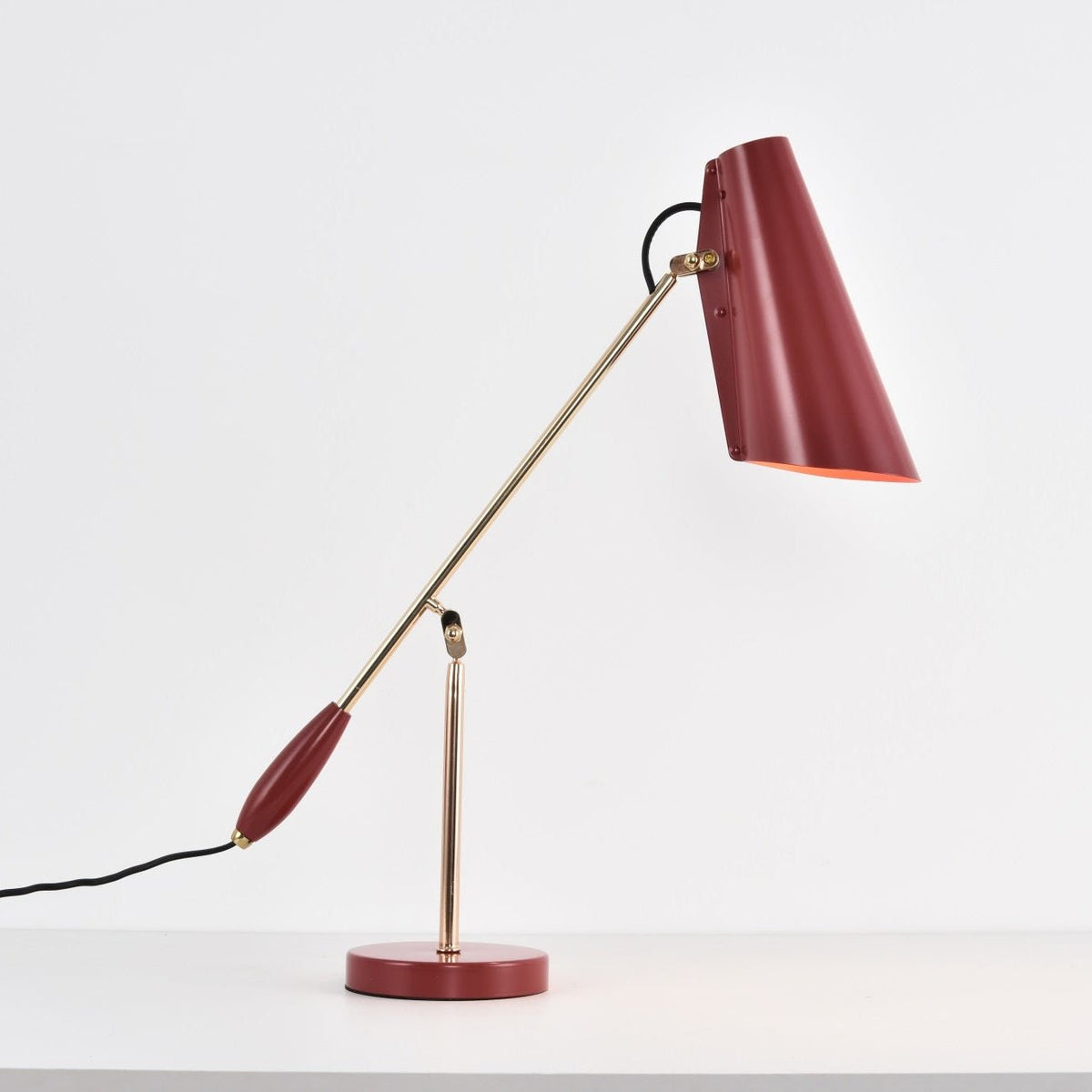 Orbix lámpara de mesa de acero estilo mid-century