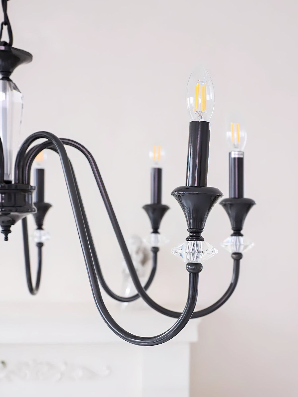 Selivora lámpara de araña negra y cristal estilo candelabro