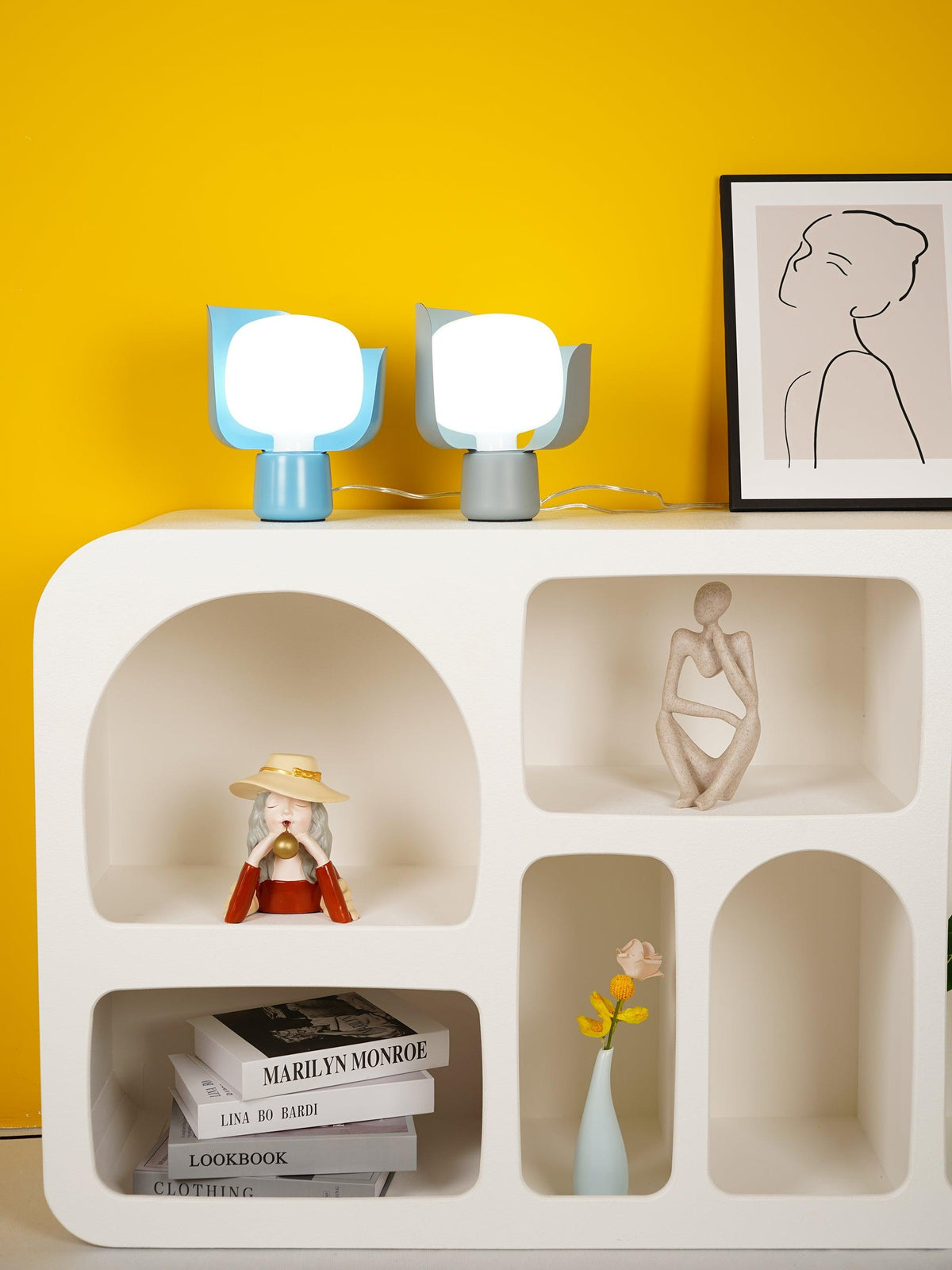 Zuri lámpara de mesa minimalista de plástico