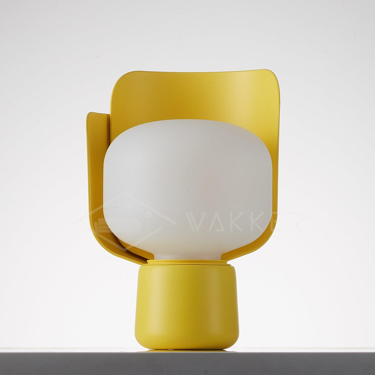 Zuri lámpara de mesa minimalista de plástico