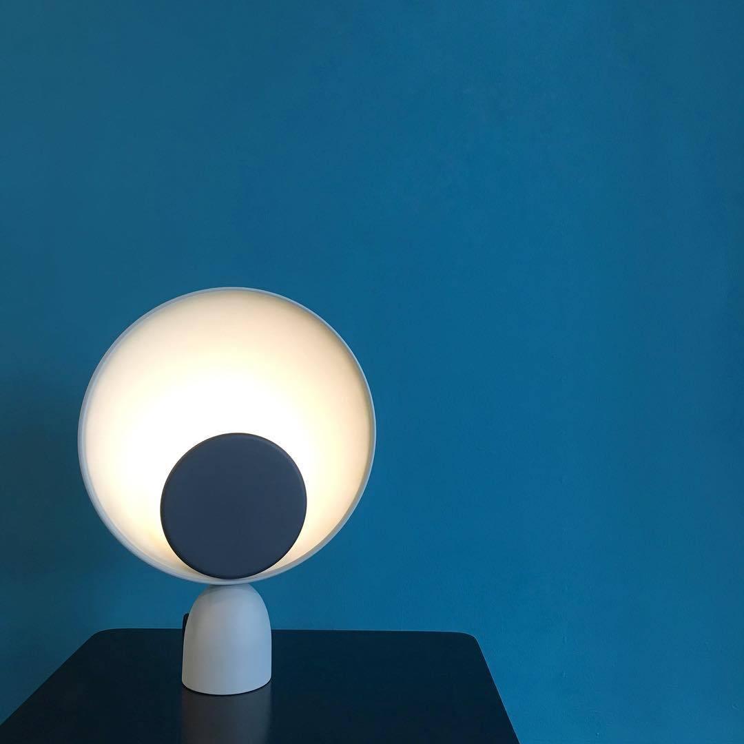 Prynd lámpara de mesa moderna