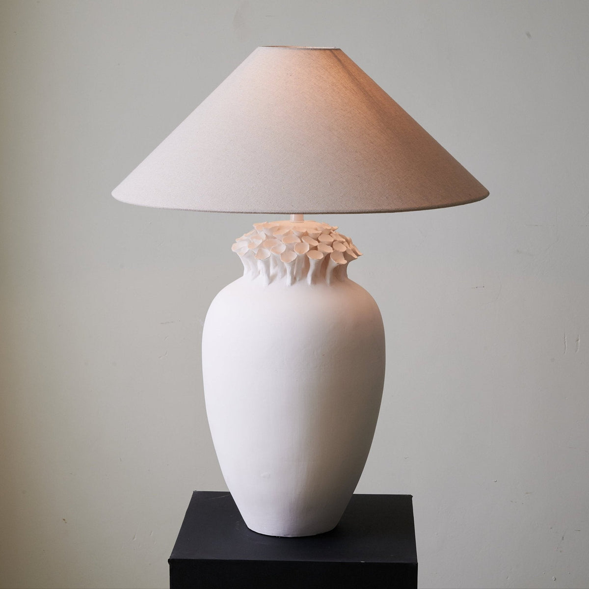 Poppy lámpara de mesa minimalista