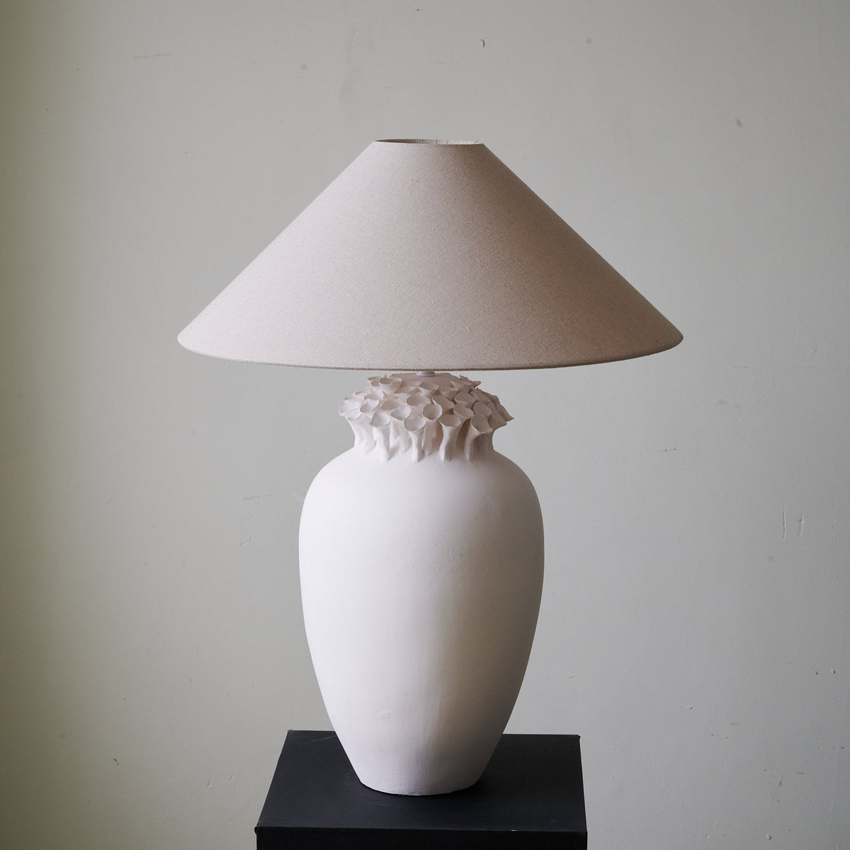 Poppy lámpara de mesa minimalista