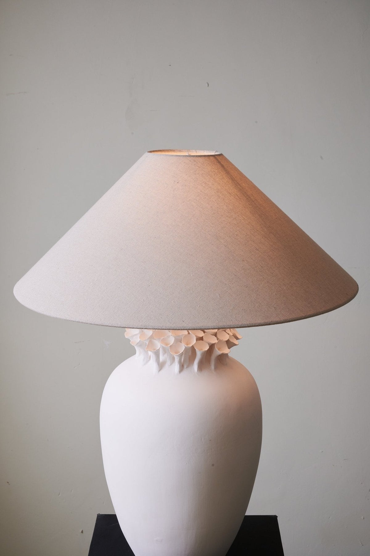 Poppy lámpara de mesa minimalista