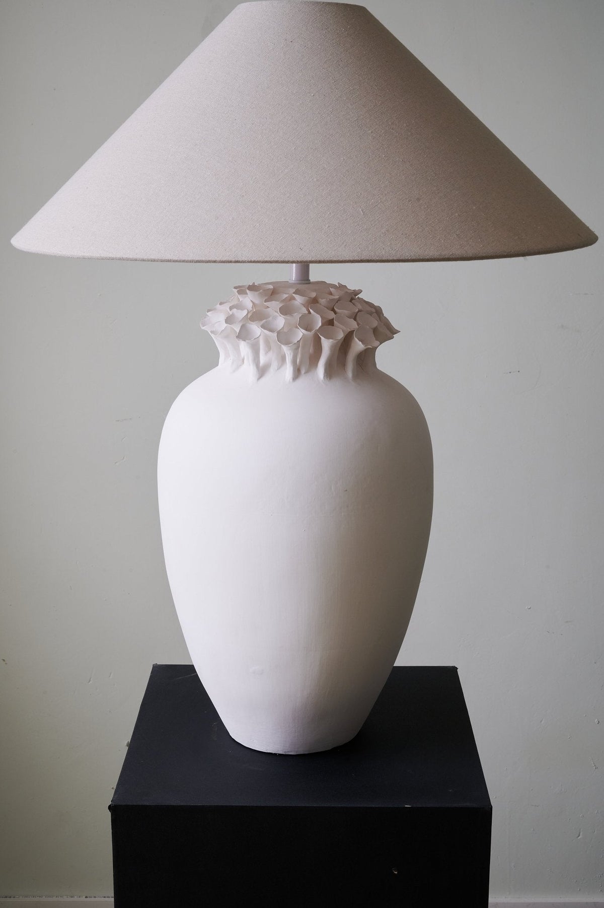Poppy lámpara de mesa minimalista