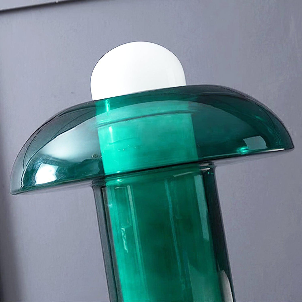 Navlen lámpara de mesa de vidrio verde