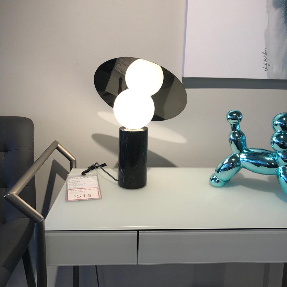 Dila lámpara de mesa minimalista de mármol