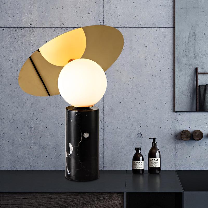 Dila lámpara de mesa minimalista de mármol