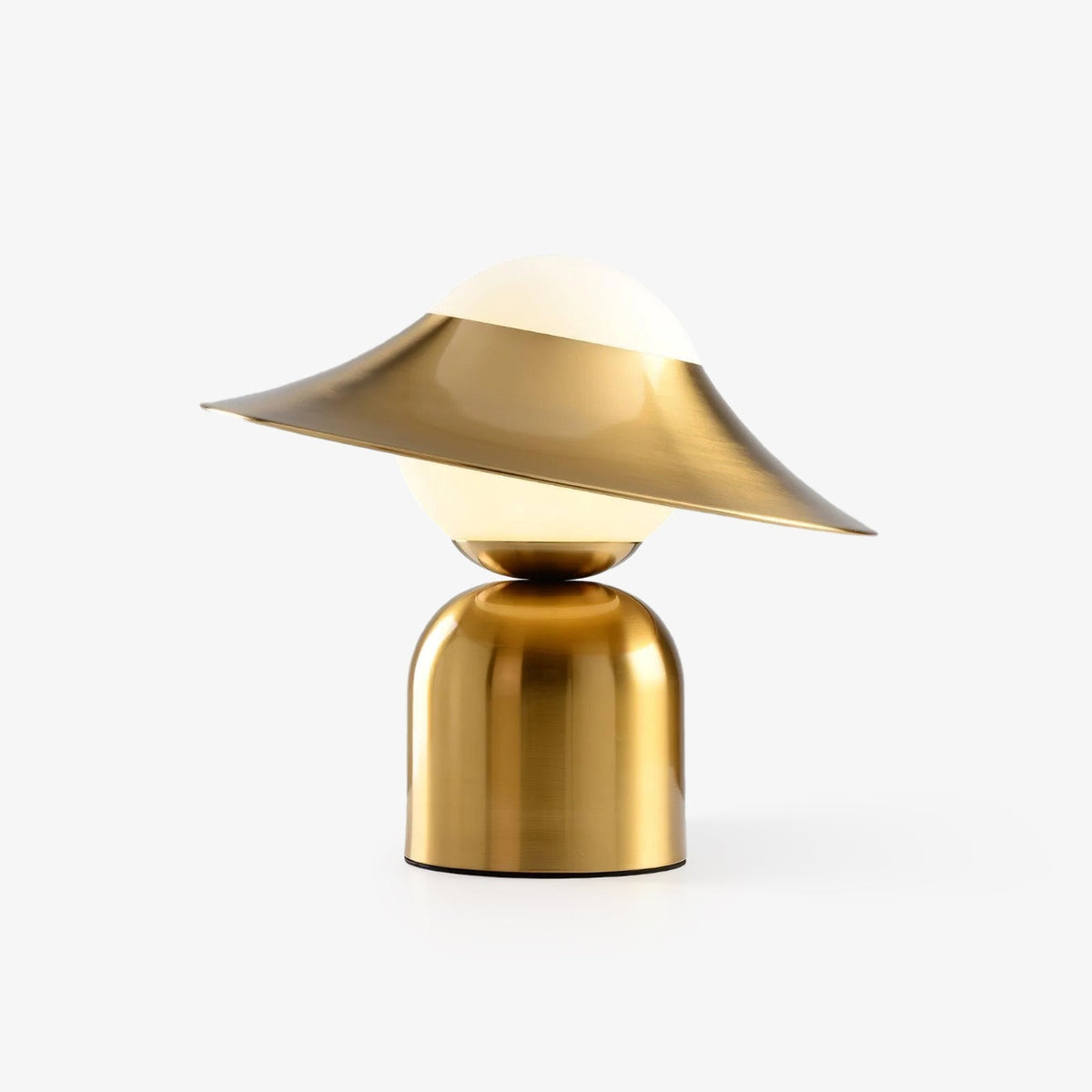 Italon lámpara de mesa Luxe en latón para escritorio