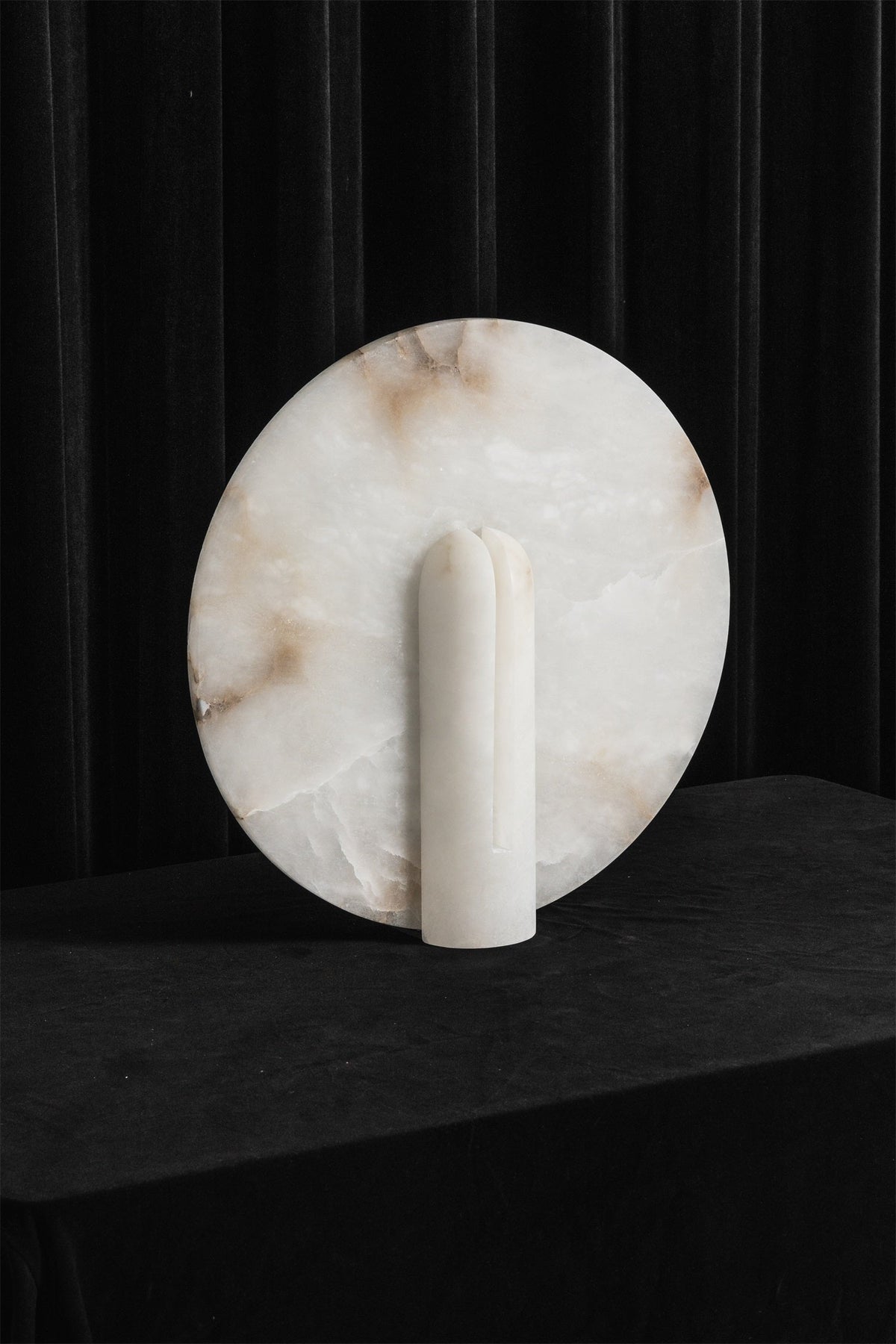 Yavren lámpara de mesa de alabastro