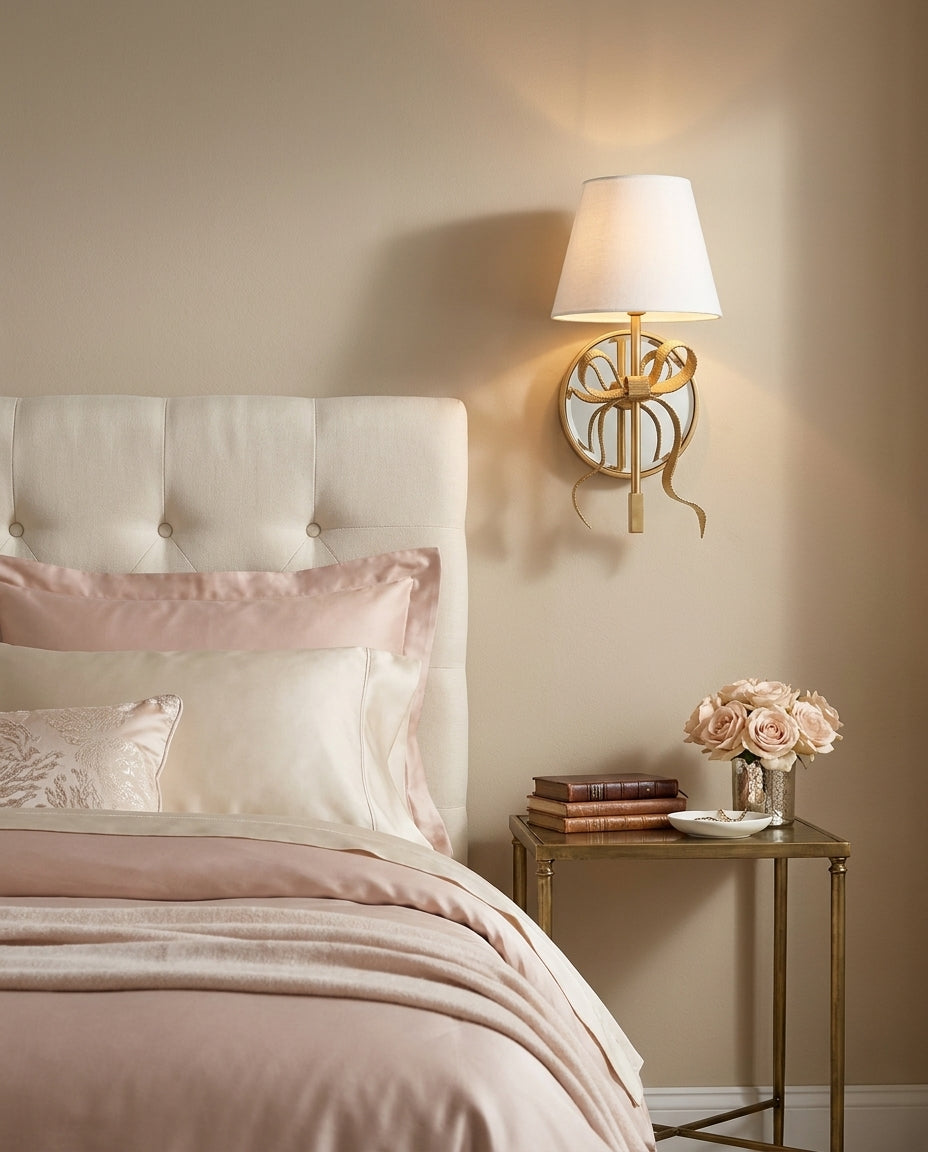 Coquette aplique de pared