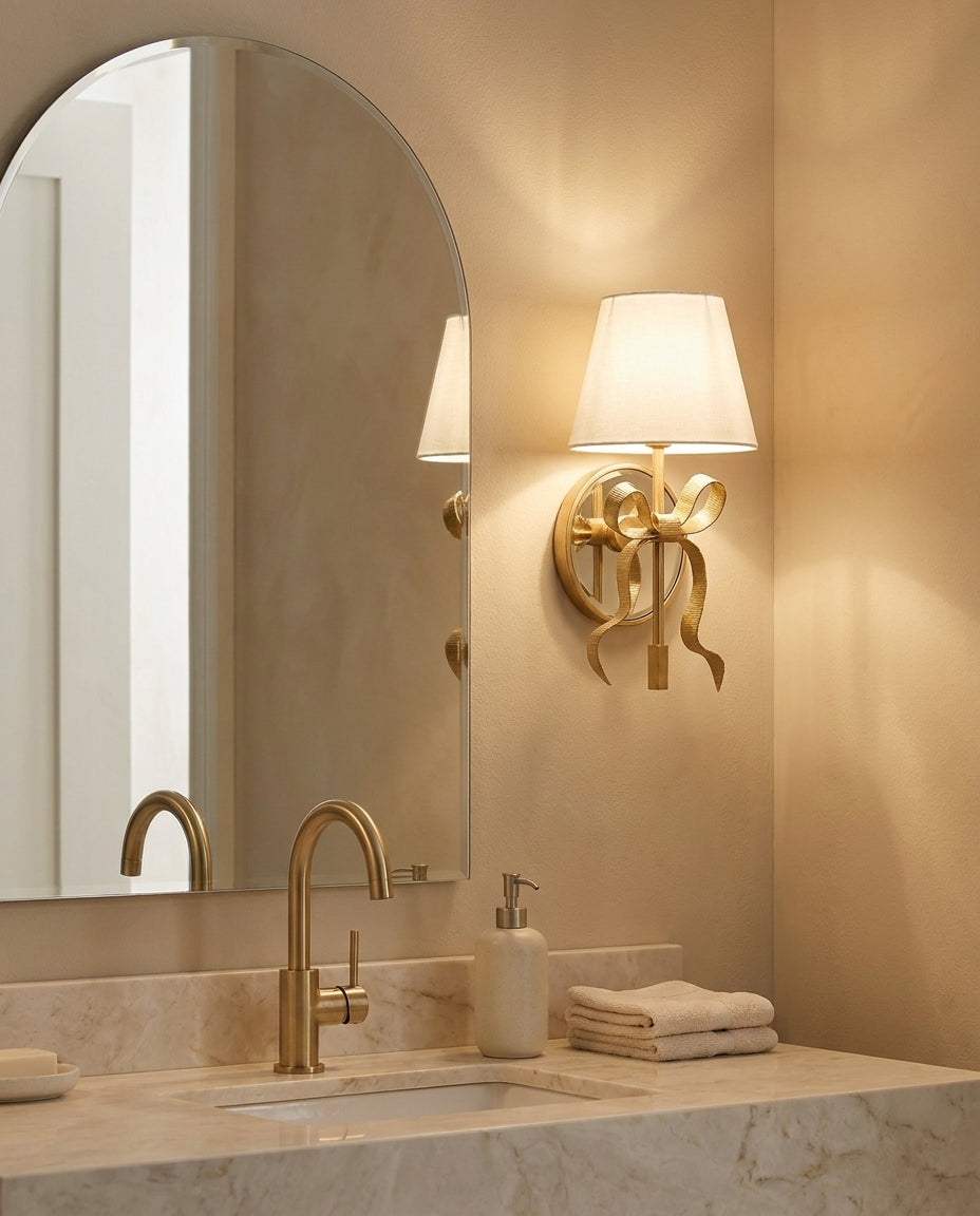 Coquette aplique de pared