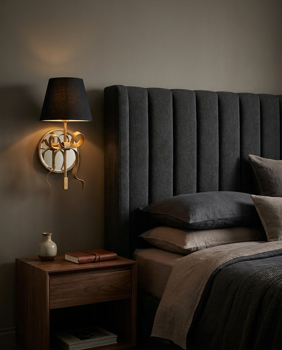 Coquette aplique de pared