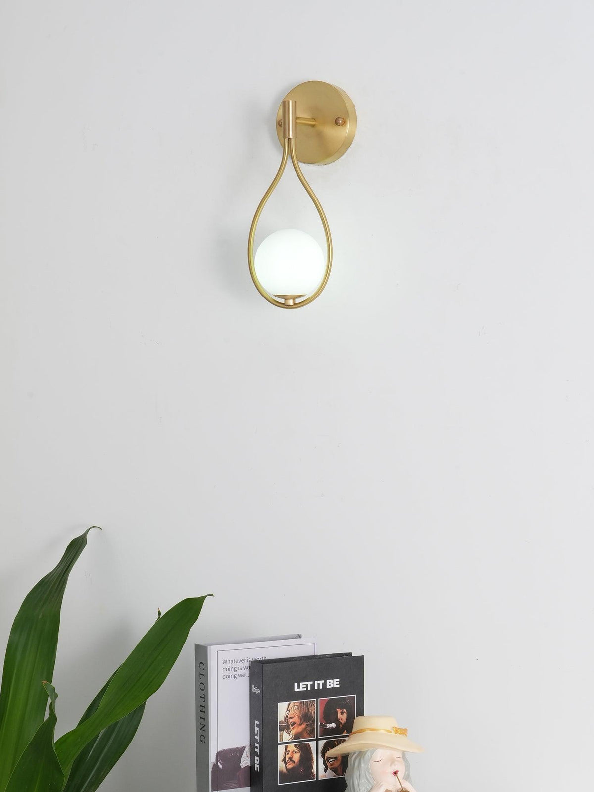 Eiralaya aplique de pared moderno minimalista de latón y vidrio