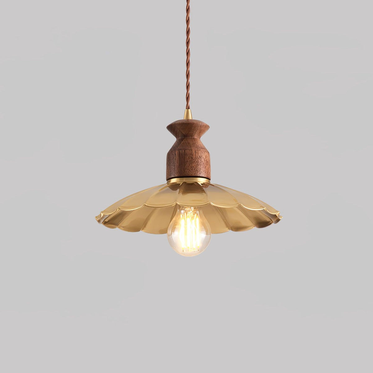 Qior lámpara colgante de latón clásico, elegancia y cresta en madera