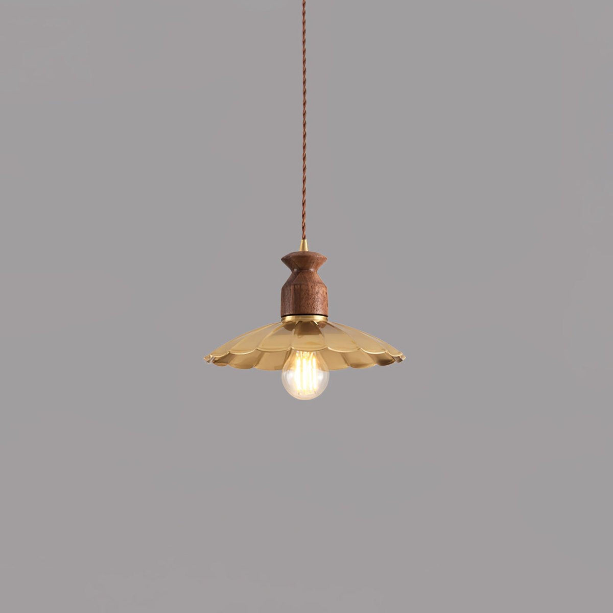 Qior lámpara colgante de latón clásico, elegancia y cresta en madera