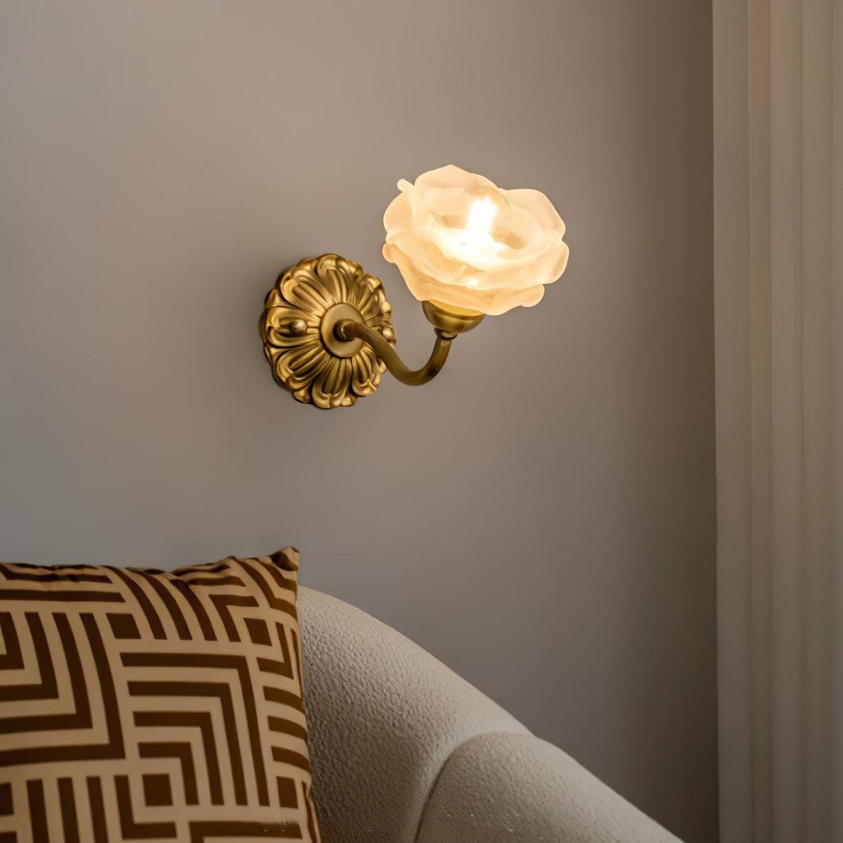 Palo aplique de pared floral en latón de lujo