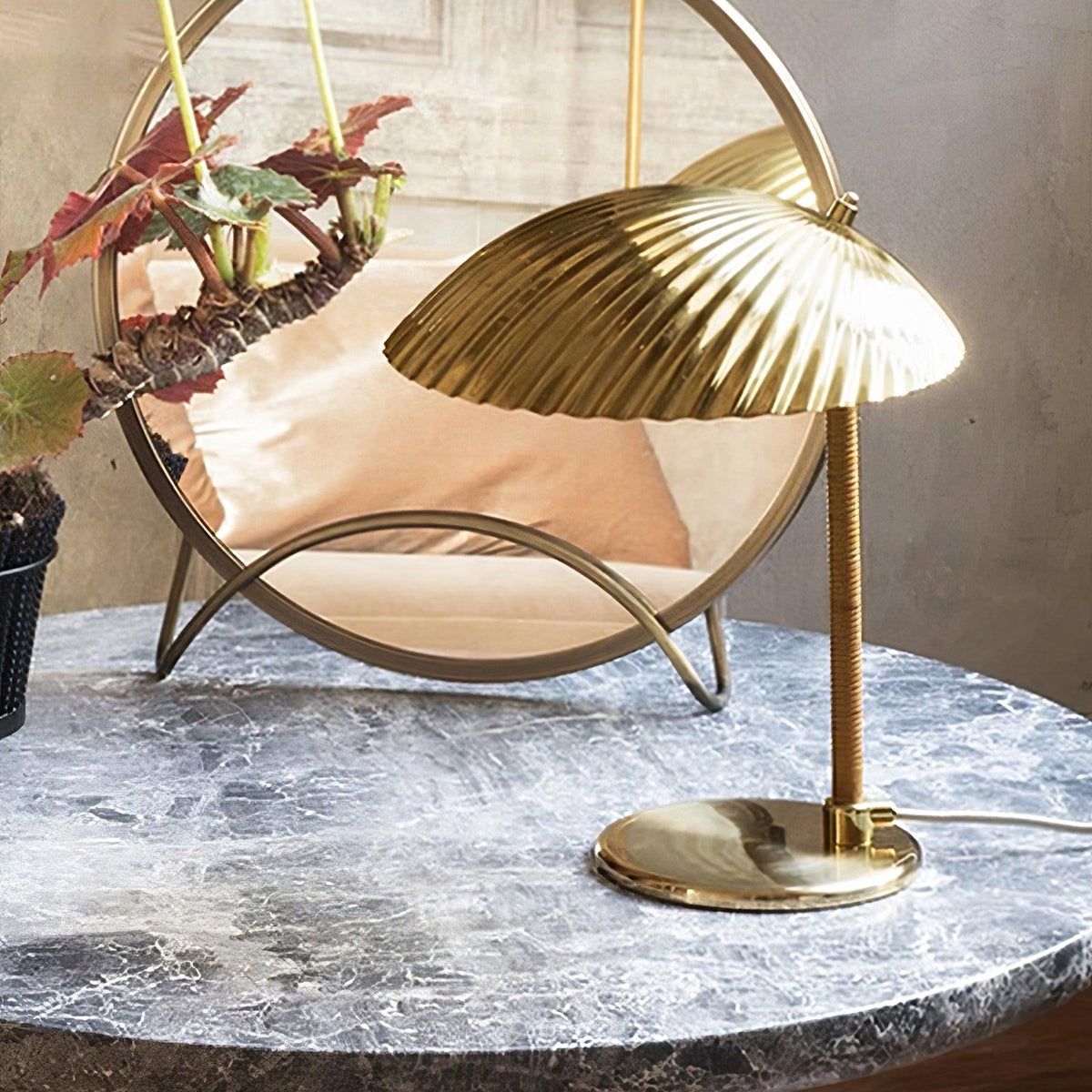 Zorare lámpara de mesa de latón glam