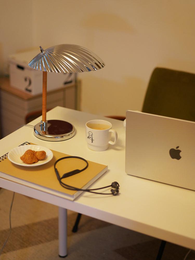 Zorare lámpara de mesa de latón glam