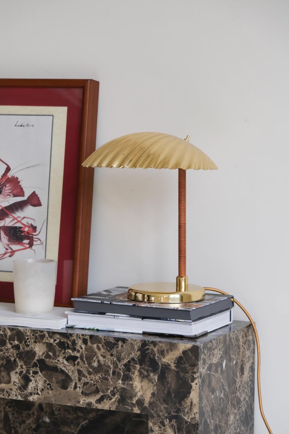 Zorare lámpara de mesa de latón glam