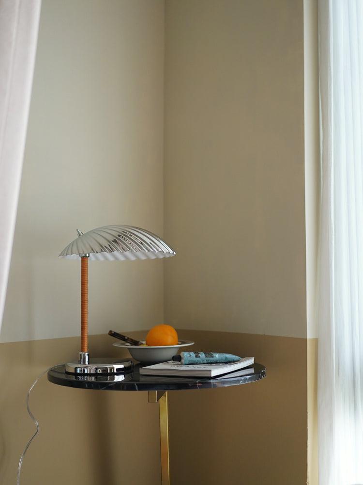 Zorare lámpara de mesa de latón glam