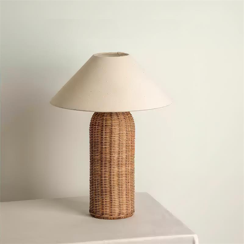 Orelinaya lámpara de mesa