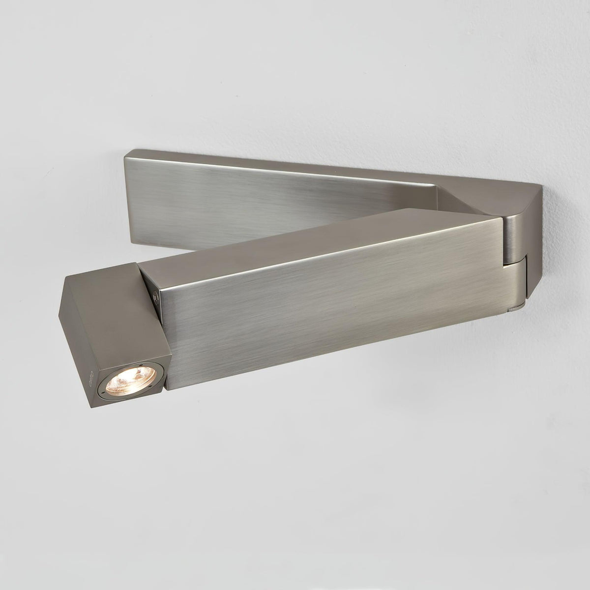 Aplique de pared LED con cuerpo de aleación de aluminio negro mate níquel minimalista