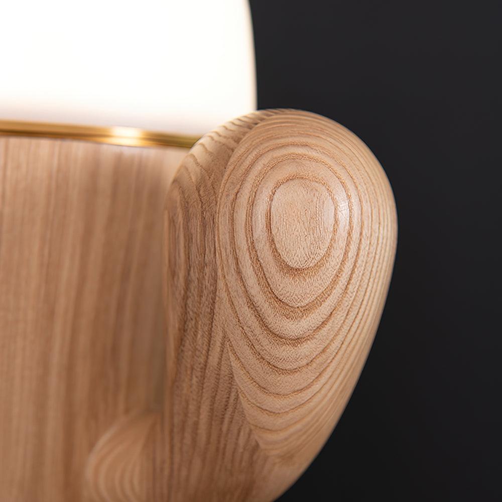 Solivice lámpara de mesa de madera caprichosa