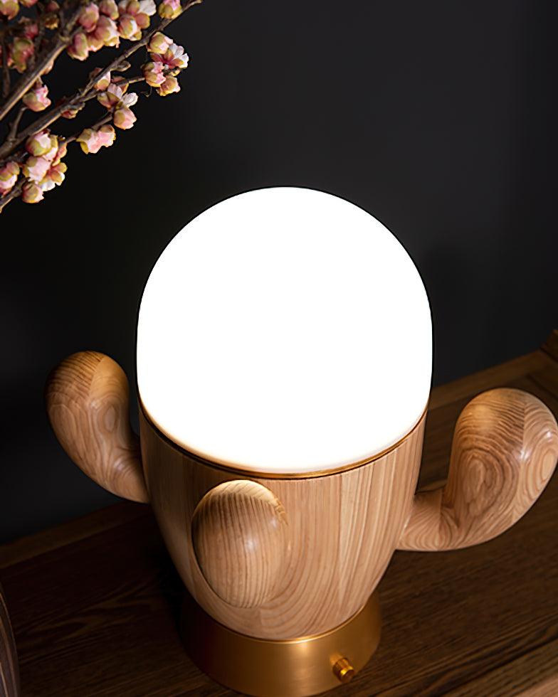 Solivice lámpara de mesa de madera caprichosa