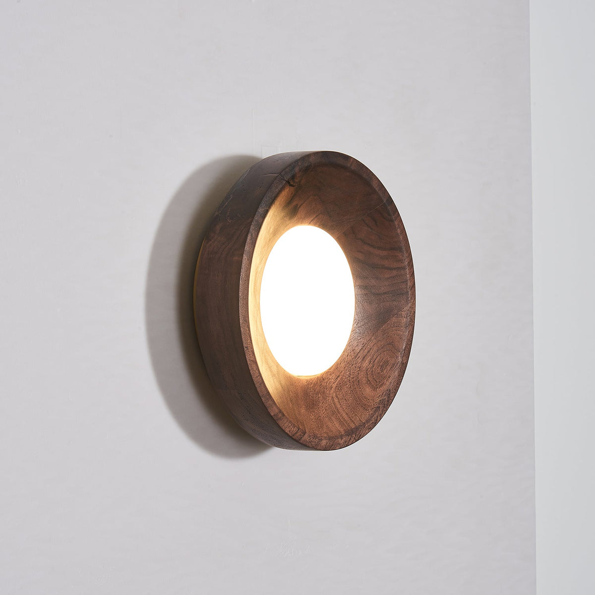 Aldaora aplique de pared de madera de nogal con fuente de luz de acrílico