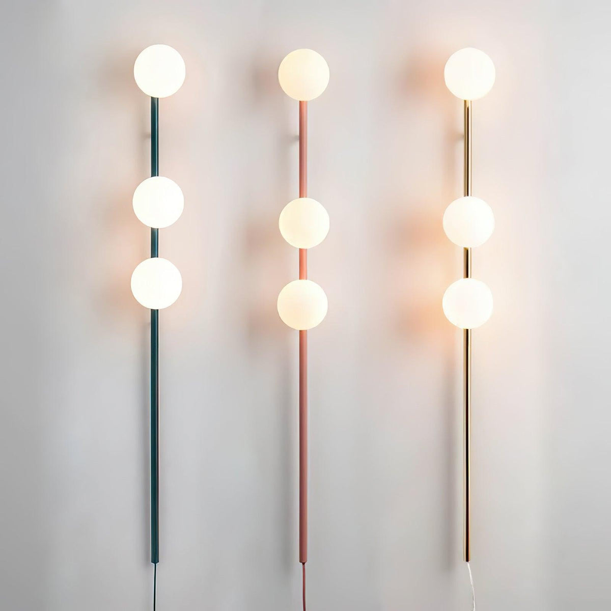 Ultheia aplique de pared moderno minimalista de vidrio bolas esferizadas
