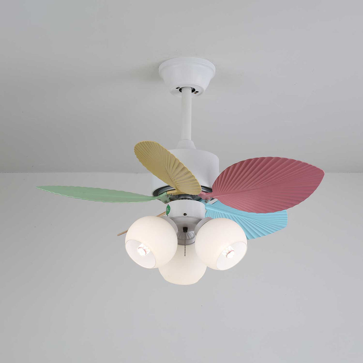 Celoia ventilador de techo con luz de vidrio colorido