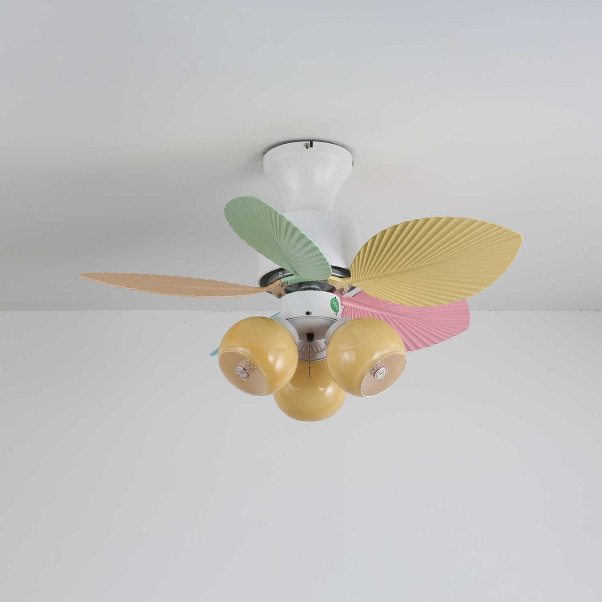 Celoia ventilador de techo con luz de vidrio colorido