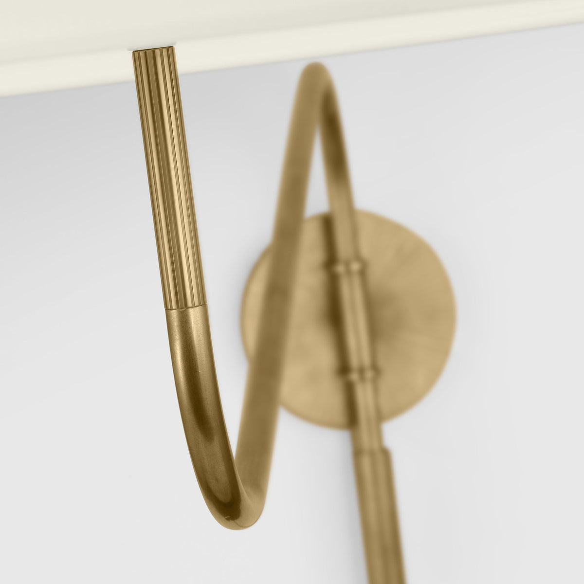 Orelaaine aplique de pared