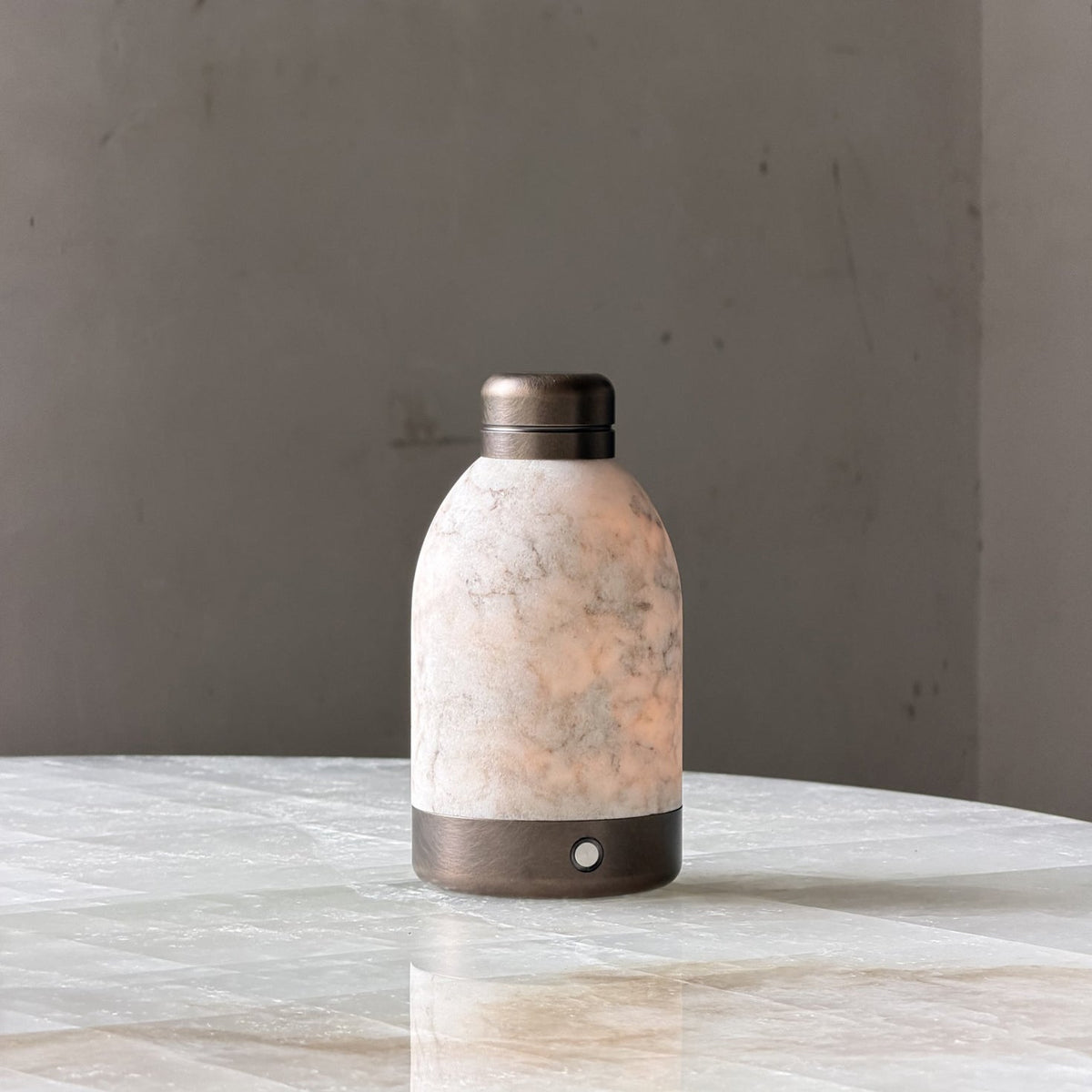 Capsule lámpara de mesa